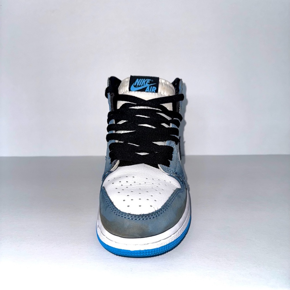 Air Jordan 1 Retro High OG “University Blue” (Model: 555088-134) Kids Size 4y - Picture 7 of 12